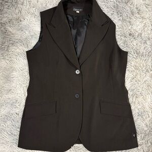 Classic Black Sleeveless Vest